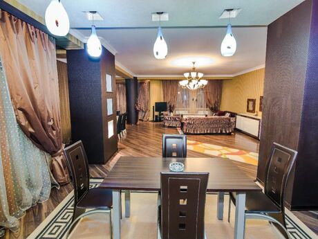 4 otaqlı yeni tikili - 28 May m. - 220 m²