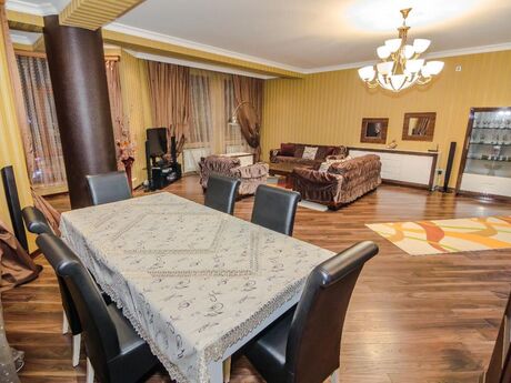 4 otaqlı yeni tikili - 28 May m. - 220 m²