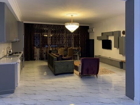 4 otaqlı yeni tikili - Şah İsmayıl Xətai m. - 150 m²