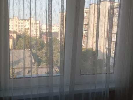 1 otaqlı köhnə tikili - Xalqlar Dostluğu m. - 45 m²