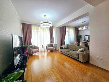 4 otaqlı yeni tikili - 20 Yanvar m. - 205 m²