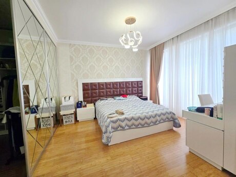 4 otaqlı yeni tikili - 20 Yanvar m. - 205 m²