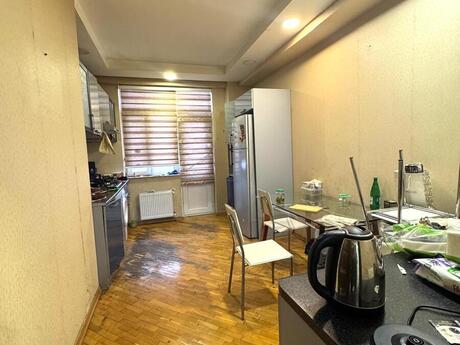 2 otaqlı yeni tikili - İnşaatçılar m. - 85 m²