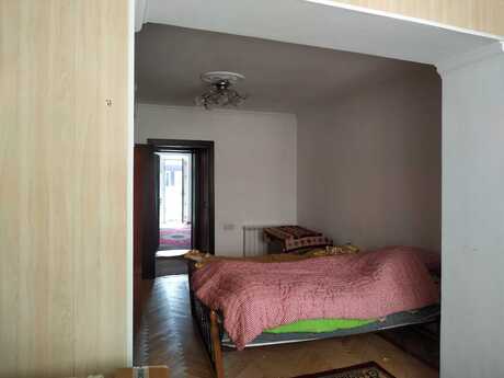 3 otaqlı köhnə tikili - Nizami m. - 65 m²