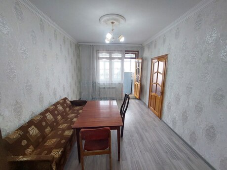 2 otaqlı köhnə tikili - Azadlıq Prospekti m. - 40 m²