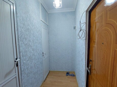 2 otaqlı köhnə tikili - Azadlıq Prospekti m. - 40 m²