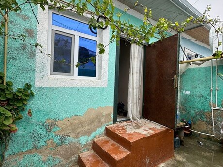 1 otaqlı həyət evi/bağ evi - Binə q. - 45 m²
