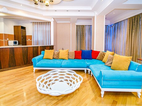 2 otaqlı yeni tikili - 28 May m. - 120 m²