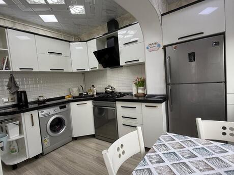 2 otaqlı köhnə tikili - Həzi Aslanov m. - 70 m²
