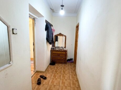 2 otaqlı köhnə tikili - Xalqlar Dostluğu m. - 60 m²
