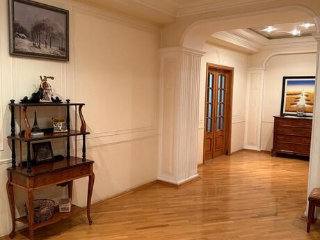 4 otaqlı yeni tikili - Gənclik m. - 170 m²