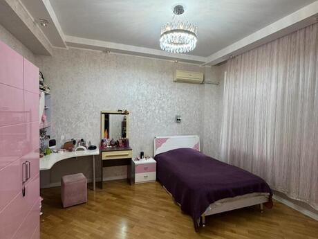 4 otaqlı yeni tikili - 8 Noyabr m. - 150 m²