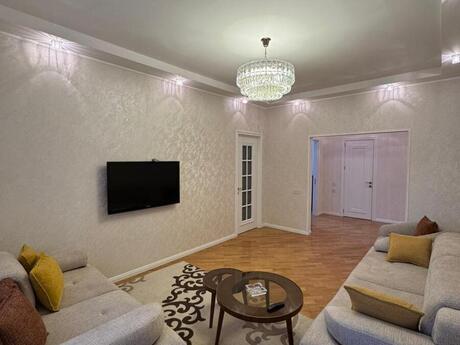4 otaqlı yeni tikili - 8 Noyabr m. - 150 m²