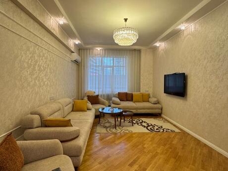 4 otaqlı yeni tikili - 8 Noyabr m. - 150 m²