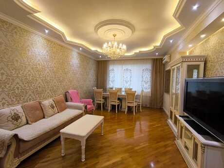 4 otaqlı yeni tikili - Elmlər Akademiyası m. - 135 m²