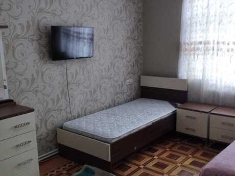 3 otaqlı köhnə tikili - Elmlər Akademiyası m. - 73 m²