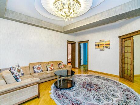 4 otaqlı yeni tikili - Sahil m. - 185 m²