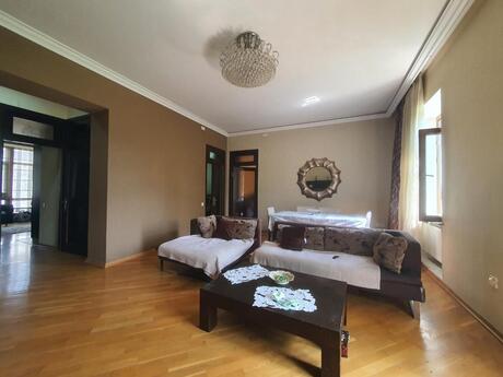3 otaqlı köhnə tikili - Sahil m. - 100 m²