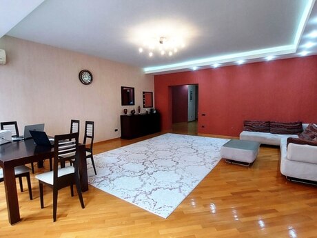 4 otaqlı mənzil, 210 m², Sahil: 1 050 000 ₼ 4