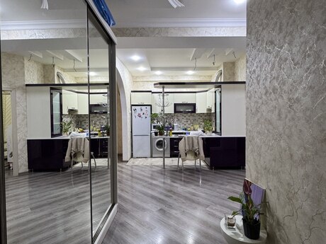 3 otaqlı yeni tikili - İnşaatçılar m. - 90 m²