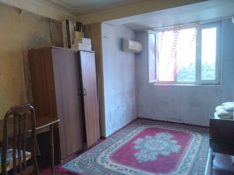 1 otaqlı köhnə tikili - İnşaatçılar m. - 35 m²