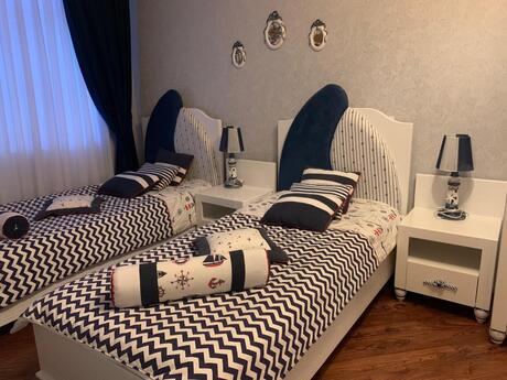 4 otaqlı yeni tikili - Nizami m. - 180 m²