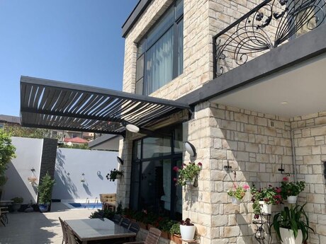 6 otaqlı həyət evi/bağ evi - Badamdar q. - 300 m²