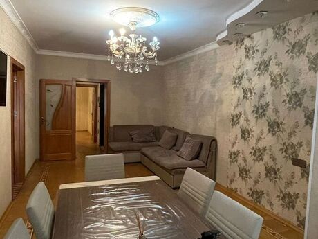 Elan №6086393 - Bakı, 28 May m., 2 otaqlı, 65 m², 5/5 mərtəbə