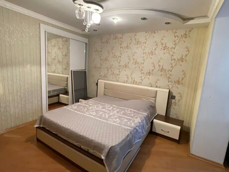2 otaqlı köhnə tikili - 28 May m. - 65 m²