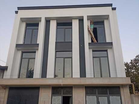 6 otaqlı həyət evi/bağ evi - Badamdar q. - 378 m²