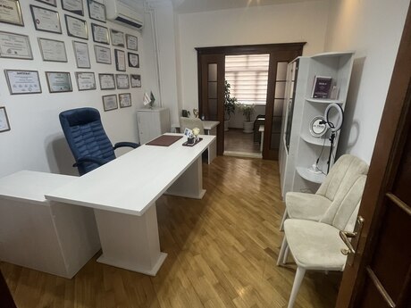 4-комн. офис - м. Шах Исмаил Хатаи - 80 м²