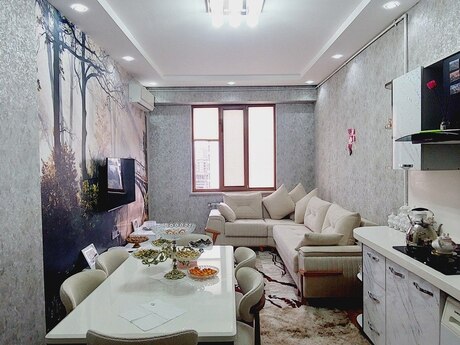 2 otaq · 52 m² · 10/17 mərtəbə, Qara Qarayev