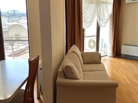4 otaqlı yeni tikili - İçəri Şəhər m. - 230 m²