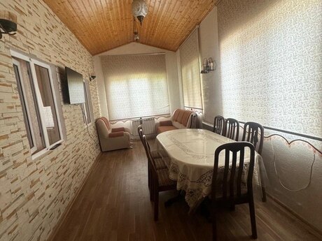 4 otaqlı həyət evi/bağ evi - Albalılıq q. - 100 m²