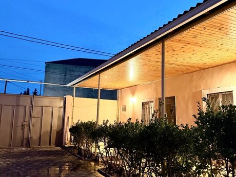 4 otaqlı həyət evi/bağ evi - Albalılıq q. - 100 m²