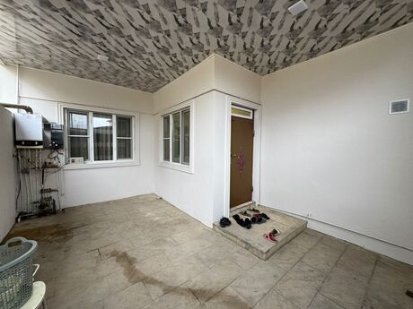 4 otaqlı həyət evi/bağ evi - Binəqədi q. - 120 m²