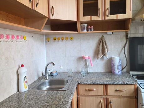 2 otaqlı köhnə tikili - Elmlər Akademiyası m. - 60 m²