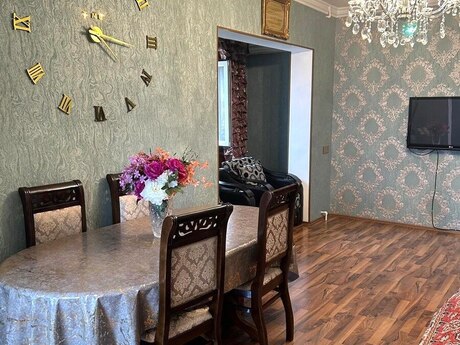 2 otaqlı köhnə tikili - Memar Əcəmi m. - 75 m²