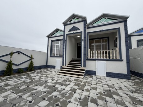 4 otaqlı həyət evi/bağ evi - Savalan q. - 120 m²