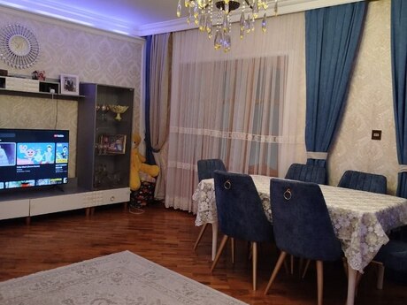 4 otaqlı köhnə tikili - Qaraçuxur q. - 110 m²
