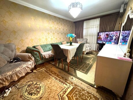 3 otaqlı köhnə tikili - Neftçilər m. - 65 m²