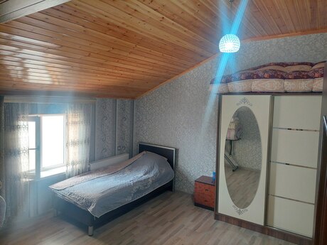 4 otaqlı həyət evi/bağ evi - Yeni Ramana q. - 150 m²