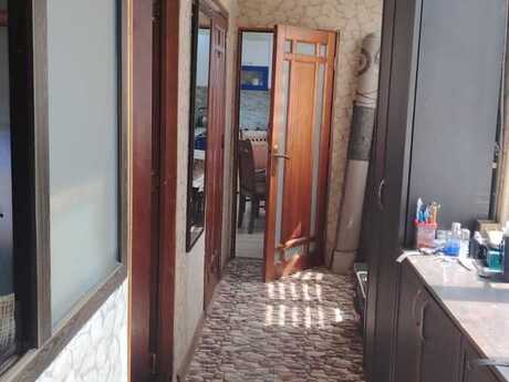 4 otaqlı köhnə tikili - Elmlər Akademiyası m. - 130 m²