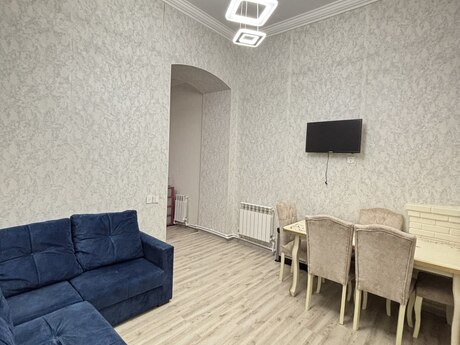 2 otaqlı köhnə tikili - Nizami m. - 40 m²