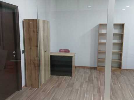 1 otaqlı ofis - 28 May m. - 24 m²