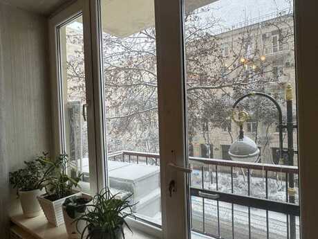 3 otaqlı köhnə tikili - 28 May m. - 100 m²