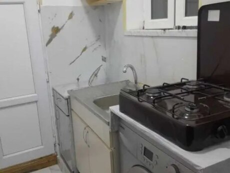 1 otaqlı həyət evi/bağ evi - Əhmədli m. - 20 m²
