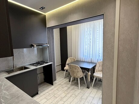 3 otaqlı köhnə tikili - Əhmədli m. - 85 m²