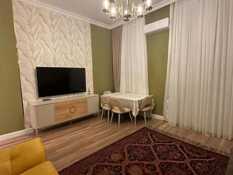 2 otaqlı köhnə tikili - Sahil m. - 80 m²