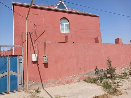 6 otaqlı həyət evi/bağ evi - Hövsan q. - 240 m²